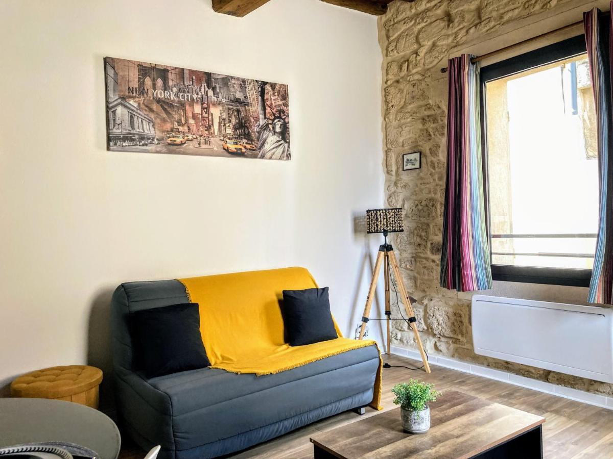 Immeuble 3 Apparts Centre Historique St Gilles Maisoncarreeconciergerie Saint-Gilles  Ngoại thất bức ảnh